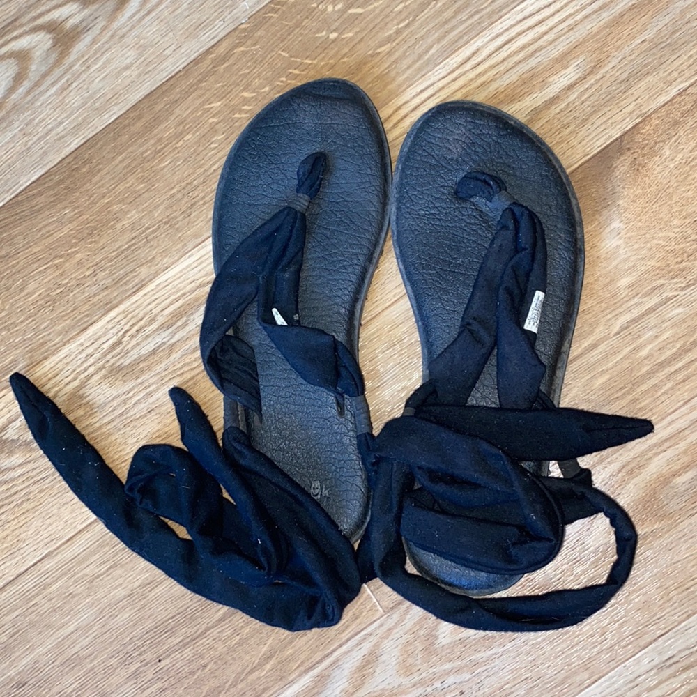Sonuk sandals